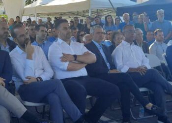 Οι αντοχές του Σταϊκούρα και το χειροκρότημα στον Μαυρομμάτη!