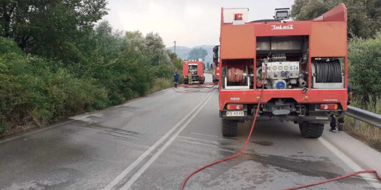  Κινητοποίηση για φωτιά στη Νεάπολη Αγρινίου!