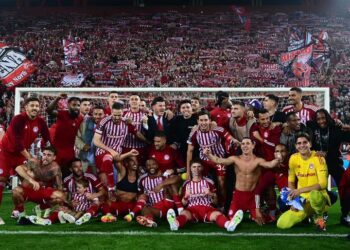 Συνεχάρη τον Ολυμπιακό ο Παναιτωλικός για την πρόκριση στον τελικό του Conference