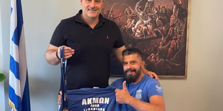 Τον χάλκινο πρωταθλητή άρσης βαρών σε πάγκο ΑμεΑ Σπύρο Λαχανά υποδέχθηκε ο Δήμαρχος Μεσολογγίου Σπ. Διαμαντόπουλος