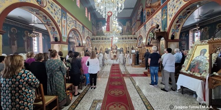 Με λαμπρότητα εόρτασε ο Ιερός Ναός της Αγίας Φωτεινής  στη Γαβαλού Μακρυνείας