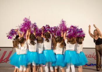 Τελετή λήξης των Tμημάτων Παραδοσιακών και μοντέρνων Χορών του Δήμου Αγρινίου