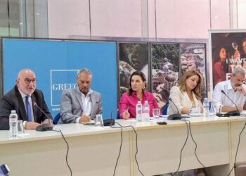 Ο Παναγιώτης Σακελλαρόπουλος στη συνεδρίαση του Περιφερειακού Συμβουλίου Τουρισμού