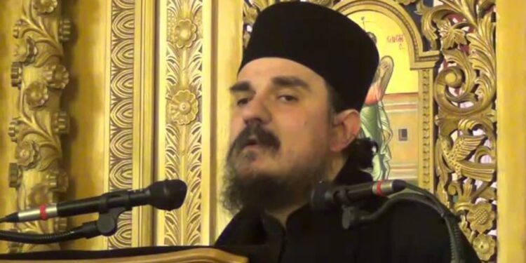 Ομιλία στον Ι.Ν Αγίας Τριάδος Αγρινίου από τον Πανοσιολογιώτατο Αρχιμανδρίτη π. Εφραίμ Παναούση