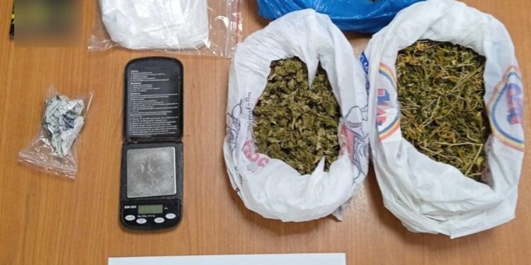 Συνελήφθη άνδρας για διακίνηση ναρκωτικών στην Αιτωλοακαρνανία-κατασχέθηκαν και 79 κροτίδες