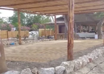 Μεσολόγγι: Παράβαση στην παράλια του Λούρου – Είχε καταλάβει αυθαίρετα κοινόχρηστους χώρους αιγιαλού