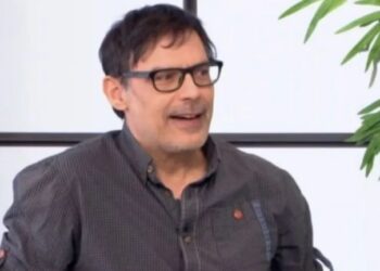 Ο Αγρινιώτης ηθοποιός Κ. Κάππας για την παράσταση «Tέλειοι Ξένοι» αλλά και το Τζόκερ που κέρδισε σε μια δύσκολη φάση