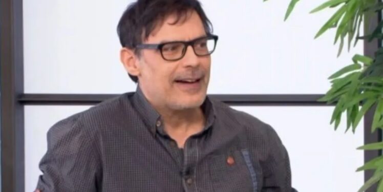 Ο Αγρινιώτης ηθοποιός Κ. Κάππας για την παράσταση «Tέλειοι Ξένοι» αλλά και το Τζόκερ που κέρδισε σε μια δύσκολη φάση