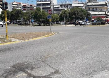 Απαγόρευση κάθετης διέλευσης όλων των οχημάτων στην Ε.Ο Αντιρρίου – Ιωαννίνων (κόμβος Αγίου Δημητρίου)λόγω βλάβης του φωτεινού σηματοδότη από το σημερινό τροχαίο