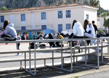 Ξάνθη: Μια παρέα ανήλικων κοριτσιών επιτέθηκαν σε δυο 16χρονες