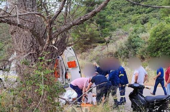 Θέρμο: Σοβαρό τροχαίο ατύχημα – Σε κρίσιμη κατάσταση γυναίκα οδηγός (ΦΩΤΟ)