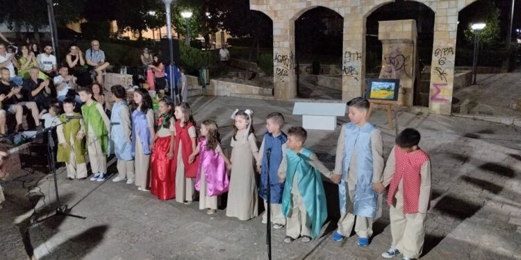 Αγρίνιο| Τραγούδια, γέλια, μουσική ,χορό  και συγκίνηση σκόρπισε στην ξεχωριστή βραδιά το καλλιτεχνοχώρι 