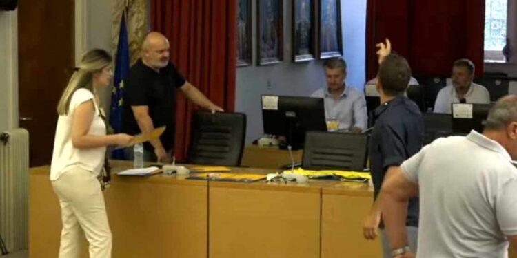 Ζωντανά η παρουσίαση του χορηγικού προγράμματος, των εισιτηρίων διαρκείας και των επίσημων εμφανίσεων της αγωνιστικής περιόδου 2024-2025 του Παναιτωλικού