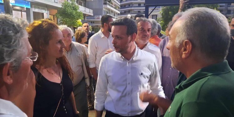 Στο Αγρίνιο ο Χάρης Δούκας-θερμή υποδοχή από στελέχη και φίλους του ΠΑΣΟΚ