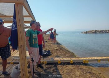 Μεσολόγγι:  Συναγερμός για αγνοούμενο λουόμενο στην παραλία Τουρλίδας