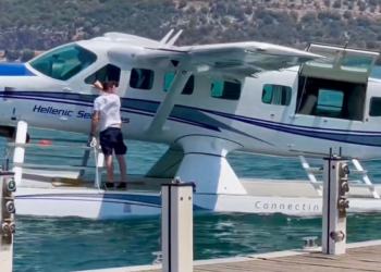 Για πρώτη φορά υδροπλάνο στην Αμφιλοχία: Το αεροσκάφος της HellenicSeaplanes και στη Δυτική Ελλάδα!