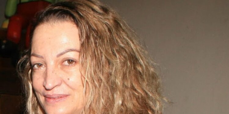 Τιμώμενο πρόσωπο η Αγρινιώτισσα ηθοποιός Λουκία Πιστιόλα στη διάρκεια εκδήλωσης στο Αιτωλικό