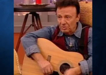 Έφυγε από τη ζωή ο Αγρινιώτης τραγουδιστής Γιάννης Κατσάμπας