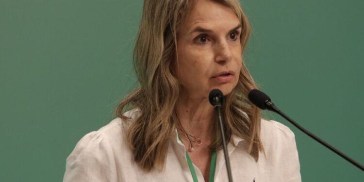 Απέσυρε η Μιλένα Αποστολάκη την υποψηφιότητά της για την προεδρία του ΠΑΣΟΚ