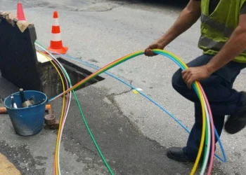 Το Αγρίνιο, οι οπτικές ίνες και οι πάροχοι!!