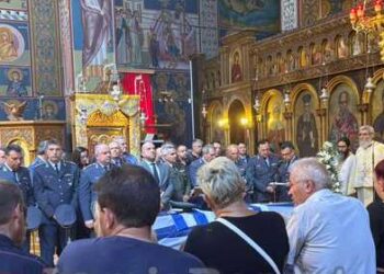 Ήταν όλοι εκεί για το τελευταίο αντίο στον Αιτωλοακαρνάνα Ταξίαρχο Χρήστο Μουτσώκο (ΦΩΤΟ)
