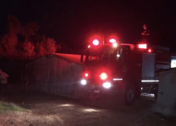 Φωτιά στην Πογωνιά από κεραυνό – Βλάβη και στο δίκτυο ηλεκτροφωτισμού
