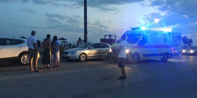 Βγήκε από την θάλασσα και κατέρρευσε – Στο Νοσοκομείο Μεσολογγίου λουόμενος