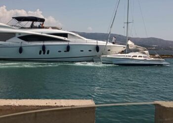 Σύγκρουση σκαφών στη γέφυρα της Λευκάδας