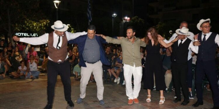 Συρτάκι ντανς… (βίντεο)