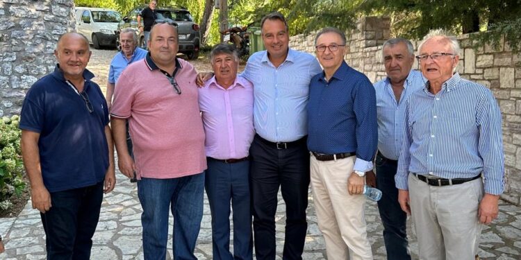 Θανάσης Παπαθανάσης|«Υπάρχει Μέλλον για τα ορεινά μας χωριά» 