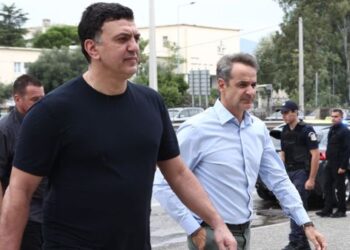 Στο ενιαίο συντονιστικό κέντρο επιχειρήσεων από νωρίς ο Κυριάκος Μητσοτάκης