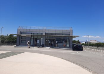 Πλήθος κόσμου στη συναυλία του Νίκου Πορτοκάλογλου στο λιμάνι Αμφιλοχίας