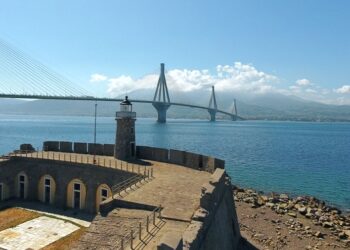 Μία ξεχωριστή ξενάγηση στον Φάρο του Αντιρρίου την Κυριακή, 18 Αυγούστου