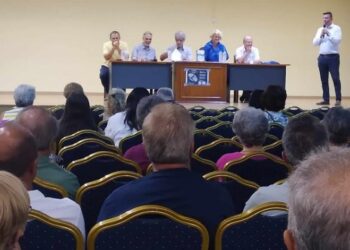 Παρουσιάστηκε με επιτυχία στον Αστακό το βιβλίο του καταξιωμένου συγγραφέα Μιχάλη Γριβέα “Η προφητεία της Ατλαντίδας”,