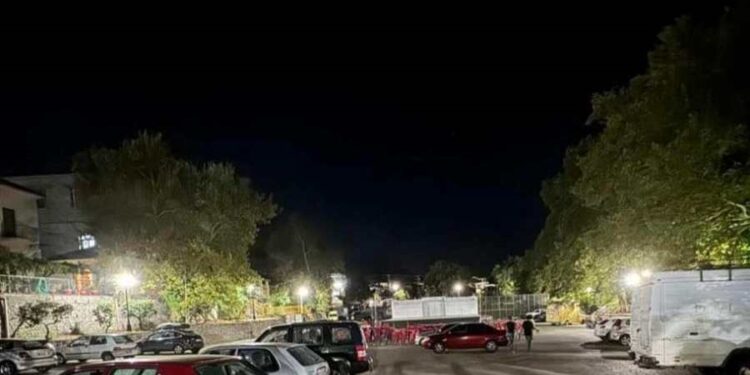 Η “ΑΙΤΩΛΩΝ ΠΟΛΙΤΕΙΑ” για τη συναυλία του Γιάννη Πλούταρχου & τα προβλήματα στην κίνηση των οχημάτων