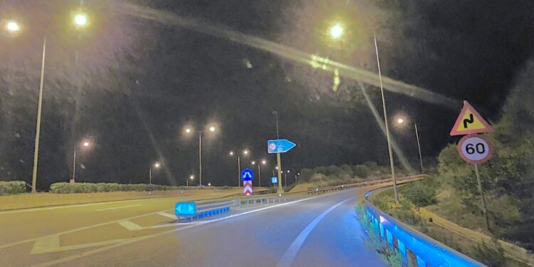 Λανθασμένη σήμανση στην Ιόνια Οδό και την απαγόρευση κυκλοφορίας των φορτηγών άνω των 3,5 τόνων στο Άκτιο – Αμβρακία