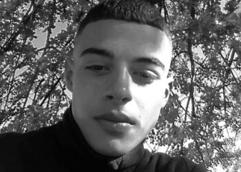 Στο Ελαιόφυτο το τελευταίο αντίο στον 19χρονο Κώστα Σαράκη