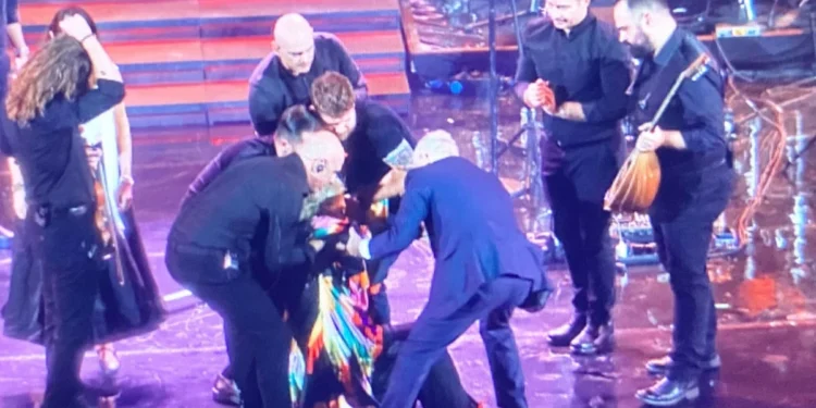 Σε σοβαρή κατάσταση η Μαρινέλλα – Βαριά εγκεφαλική αιμορραγία η διάγνωση των γιατρών