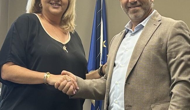 Συνάντηση της Α. Μαστοράκου με τον Αναπληρωτή Περιφερειακό Διευθυντή Εκπαίδευσης Ν. Δελέγκο