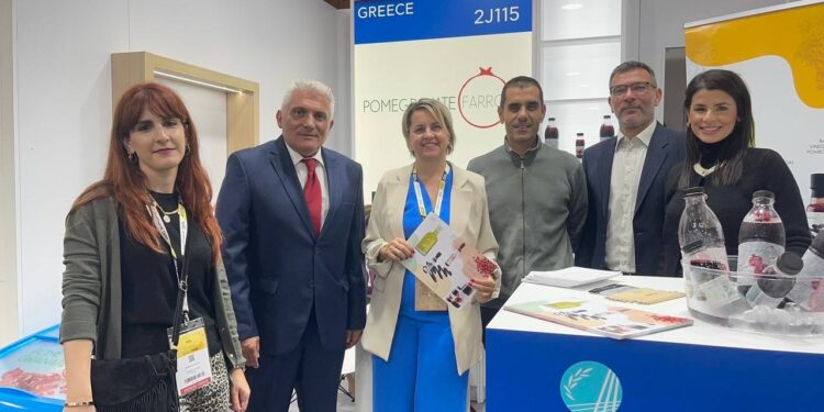 Δυναμική παρουσία των ποιοτικών αγροδιατροφικών προϊόντων της Περιφέρειας Δυτικής Ελλάδας, στην Διεθνή Έκθεση SIAL Paris 2024