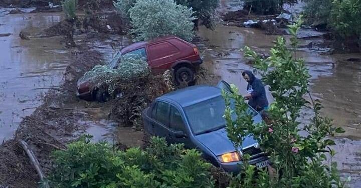 Μεγάλα προβλήματα στη Στράτου Αγρινίου λόγω κακοκαιρίας| έρευνες αγνοούμενου-παράσυρση αυτοκινήτου