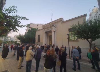 Κινητοποίηση για τους υπέρογκους λογαριασμούς της ΔΕΥΑ Αγρινίου (φωτο-βιντεο)