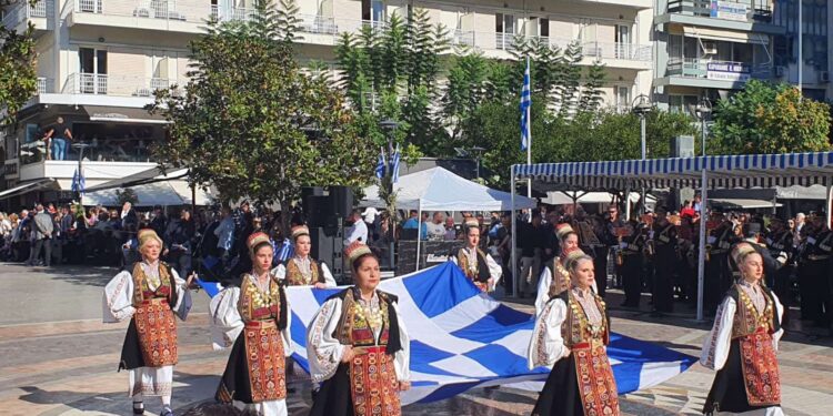 Με παλμό και εθνική υπερηφάνεια η παρέλαση στο Αγρίνιο( φωτο)