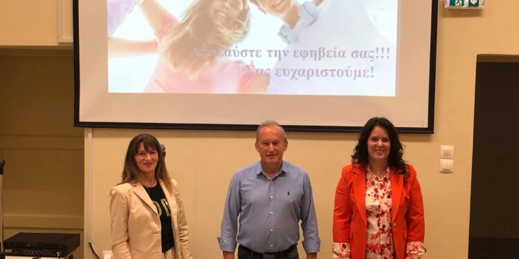 Ενημερωτική εκδήλωση για τους μαθητές με τίτλο: “Μεγαλώνω, φροντίζοντας τον εαυτό μου ” σε συνεργασία με το Κ.Υ Θέρμου