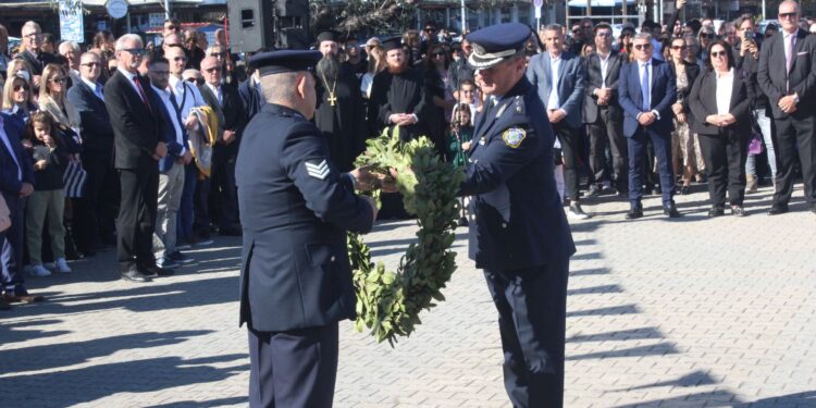 Με λαμπρότητα οι εκδηλώσεις στην Αμφιλοχια για την Εθνική μας επέτειο της 28ης Οκτωβρίου
