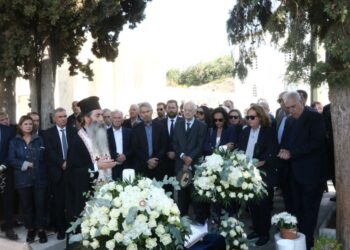 Tελέσθηκε το μνημόσυνο για τη συμπλήρωση τριών ετών από τον θάνατο της Φώφης Γεννηματά