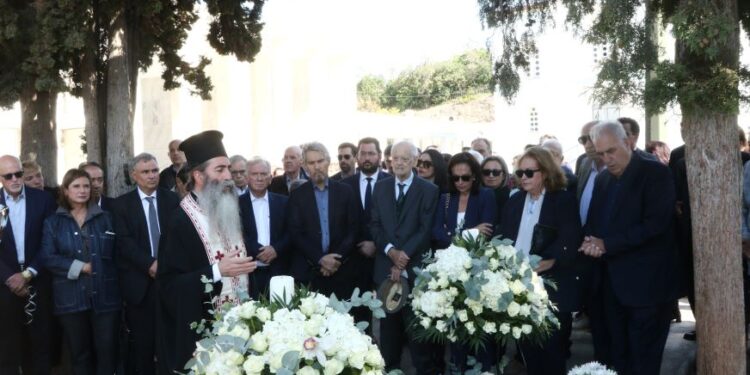 Tελέσθηκε το μνημόσυνο για τη συμπλήρωση τριών ετών από τον θάνατο της Φώφης Γεννηματά