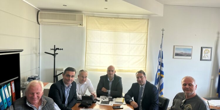 Παραγωγική Συνάντηση του Θανάση Παπαθανάση με τον Διοικητή της 6ης ΥΠΕ για την Υγεία στην Αιτωλοακαρνανία