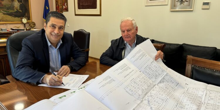 Υπογράφτηκε η σύμβαση για την «Κατασκευή καταφύγιου αδέσποτων ζώων συντροφιάς του Δήμου Αγρινίου»
