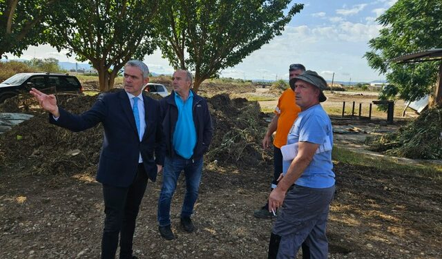 Ο Υφυπουργός Κ.Καραγκούνης σε περιοχές της Αιτωλ/νίας που επλήγησαν από την πρόσφατη θεομηνία Κασσάνδρα